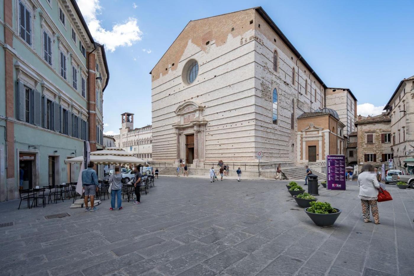 Raffaello - M&M Holiday House Perugia Bagian luar foto